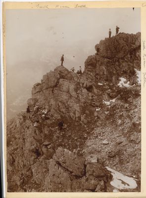 Alpinisti su Rocca Sella, sec. XX (inizio)