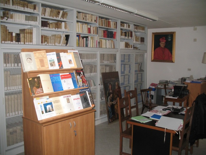 Pubblica biblioteca arcivescovile "Francesco Pacca"