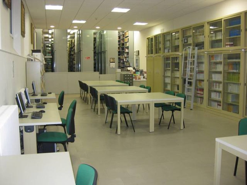 Biblioteca del Seminario arcivescovile di Fermo F. De Angelis