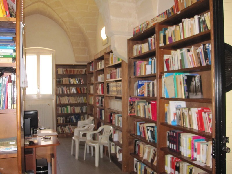 Biblioteca Parrocchiale  "San Carlo Borromeo"