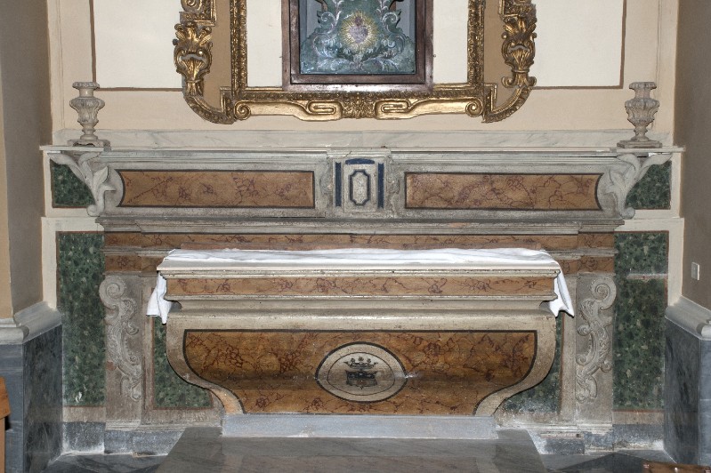 Artigianato molisano sec. XVIII, Altare ligneo laterale