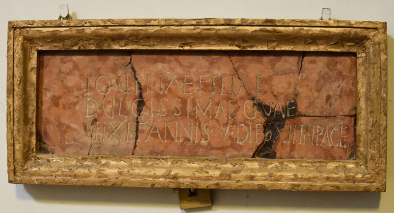 Ambito romano sec. IV, Lapide sepolcrale di Santa Giovina