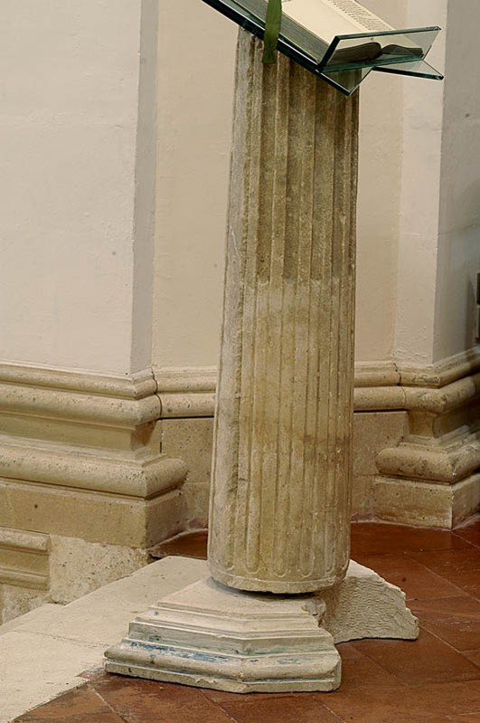 Maestranze abruzzesi sec. I d.C., Colonna di pietra