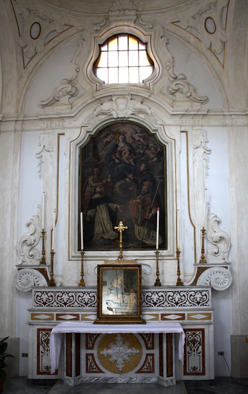 Ambito dell'Italia meridionale sec. XVIII, Altare della Madonna del Rosario