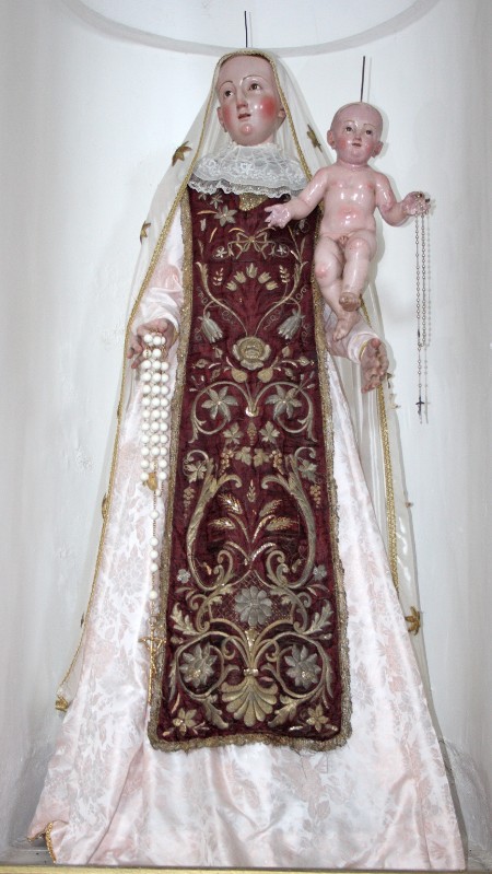 Ambito dell'Italia meridionale sec. XIX, Statua e vestito di Madonna del Rosario