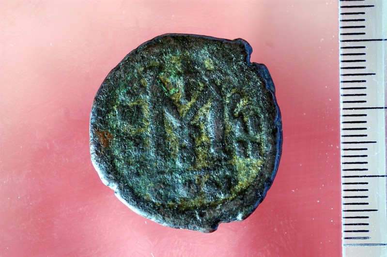 Ambito bizantino (568-578), Follis 