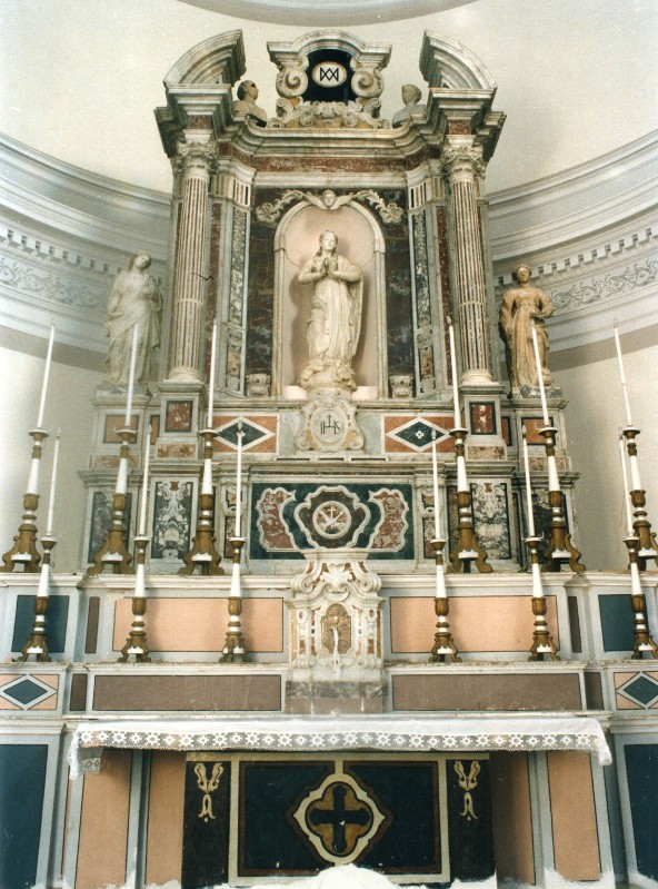 Ambito dell'Italia meridionale (1771-1904), Altare maggiore