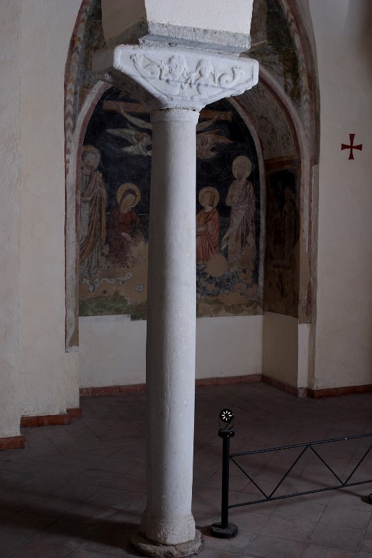 Bott. campana sec. X-XI, Colonna in marmo