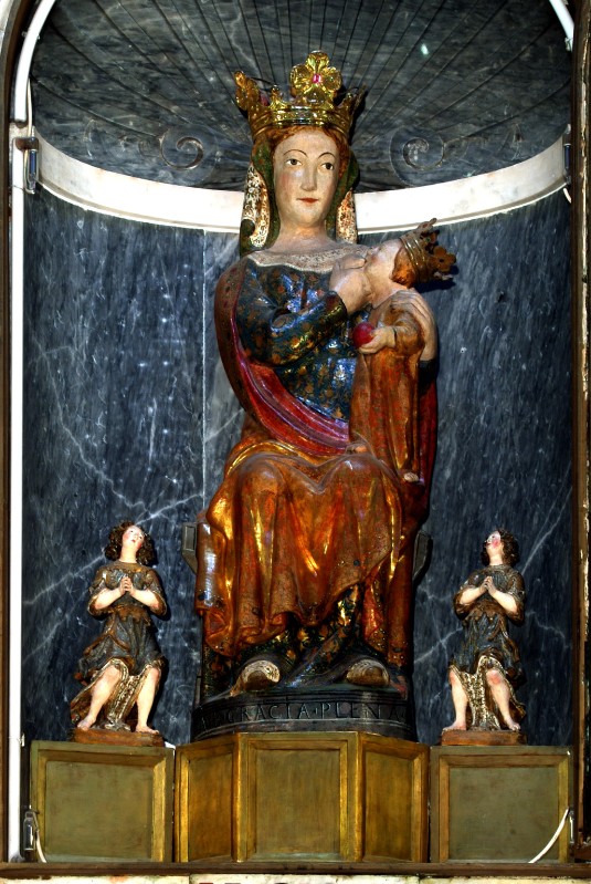 Bott. napoletana secc. XIV-XVI, Madonna di Pugliano in legno scolpito e dipinto