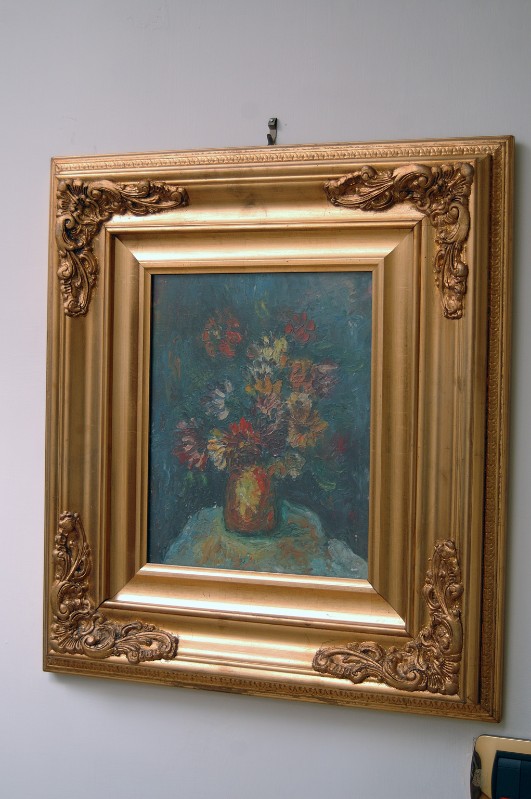 Ambito napoletano seconda metà sec. XX, Vaso con fiori in olio su tela