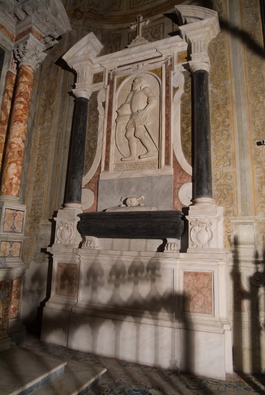 Caccavello A. (1552), Monumento sepolcrale di Luigi Acciapaccia in marmo