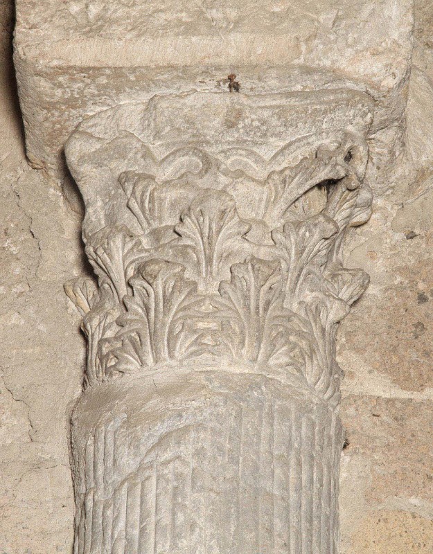 Bott. napoletana sec. III, Capitello in marmo