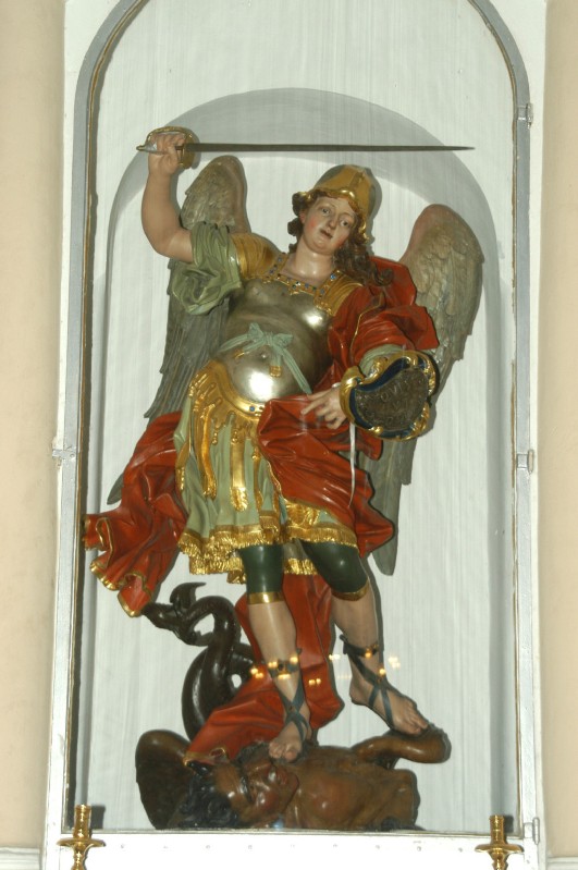 Colombo G. sec. XVII, Statua di San Michele Arcangelo che sconfigge il demonio