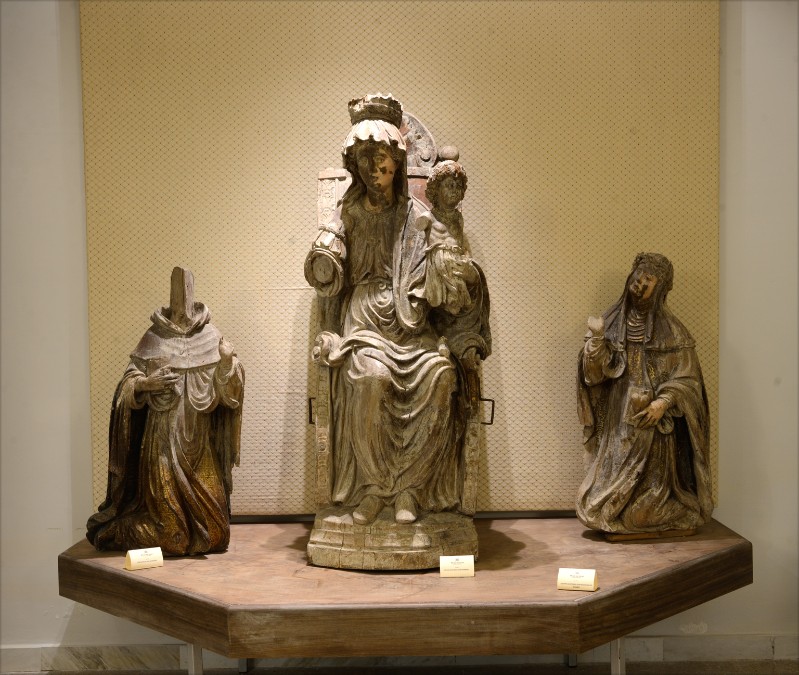 Scultore campano sec. XVI, Gruppo scultoreo della Madonna del rosario