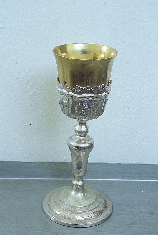 Bott. italiana (1771), Calice in argento sbalzato e inciso e dorato