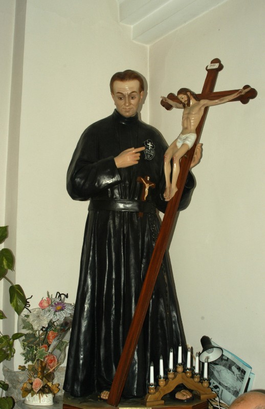 Produzione italiana sec. XX, Statua con S. Paolo della Croce