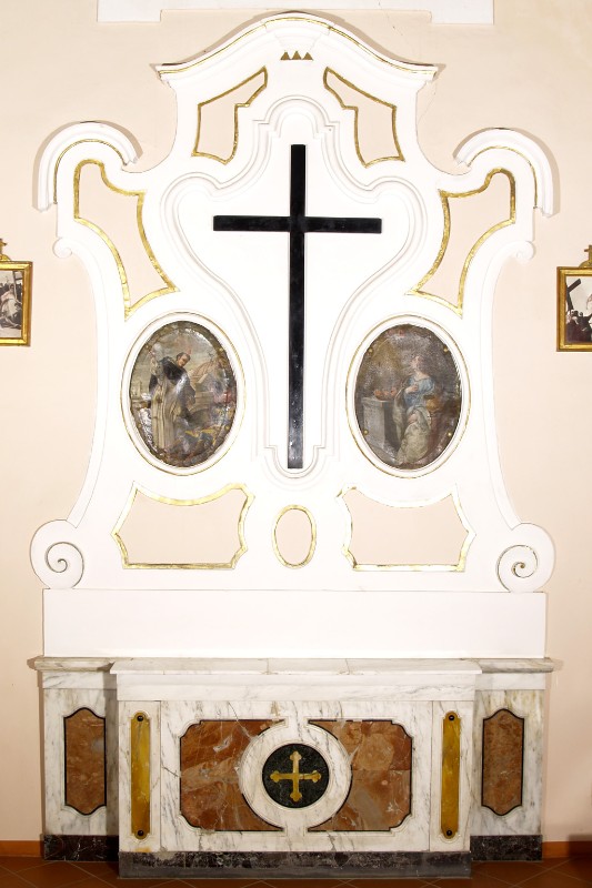 Maestranze faentine sec. XVIII, Altare laterale del Crocifisso