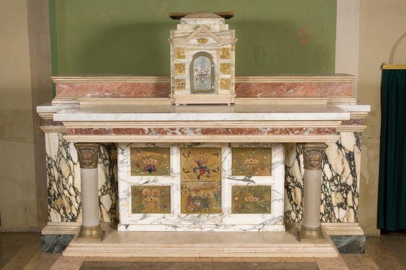 Maestranze faentine sec. XX, Altare maggiore con le litanie lauretane