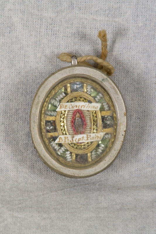 Bottega romagnola sec. XIX, Reliquiario a medaglione dei Sette Santi Fondatori