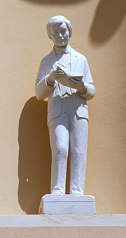 Gualtieri D. (2000), Statua San Domenico Savio