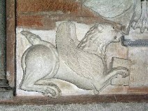 Scuola di Wiligelmo sec. XII, Altorilievo con leone del pulpito