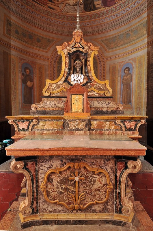 Maestranze emiliane sec. XVIII, Altare maggiore in marmi policromi