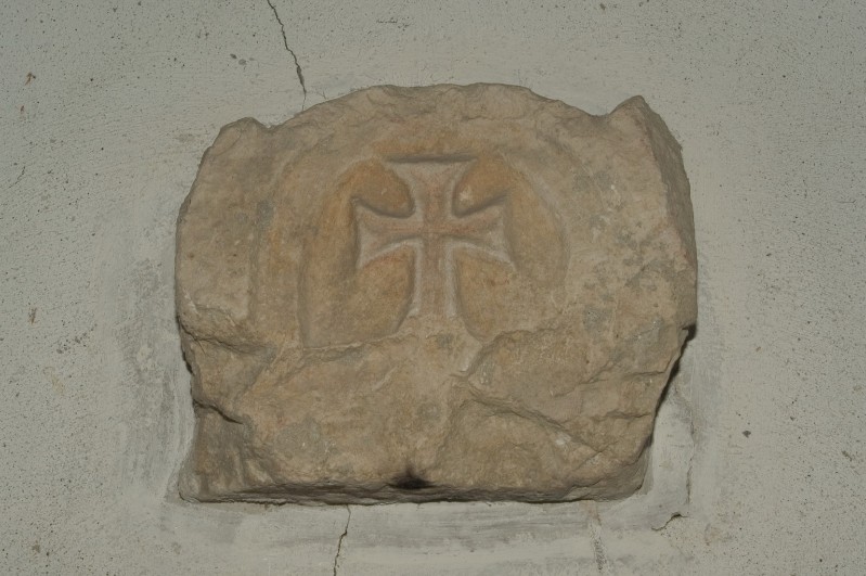 Ambito ravennate-bizantino sec. VII, Bassorilievo con croce