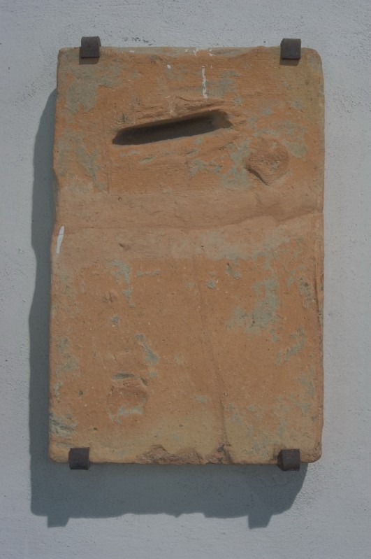 Ambito italiano secc. I-III, Mattone manubriato in terracotta
