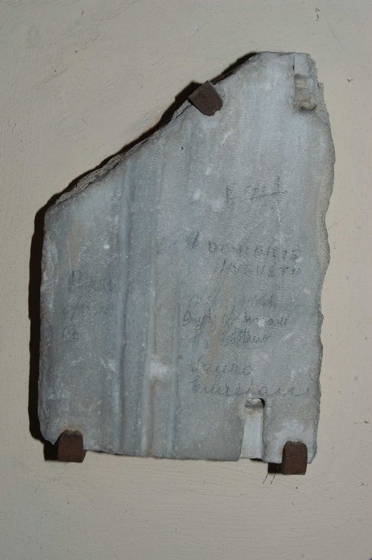 Ambito ravennate-bizantino secc. V-VI, Frammento di pluteo con scanalature