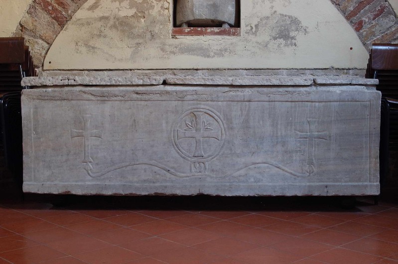 Ambito italiano sec. V, Cassa di sarcofago con tre croci