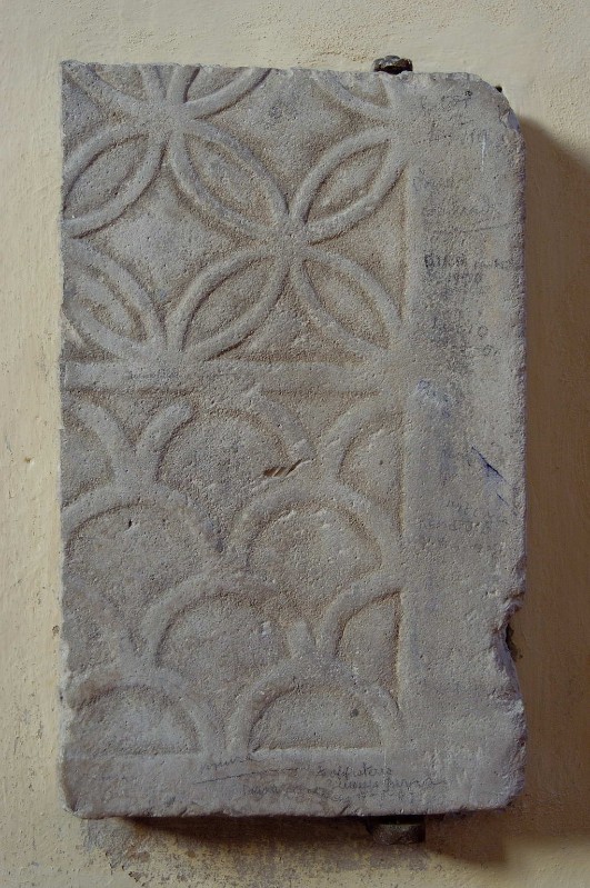 Ambito ravennate-bizantino sec. VI, Frammento di pluteo lavorato su due facce