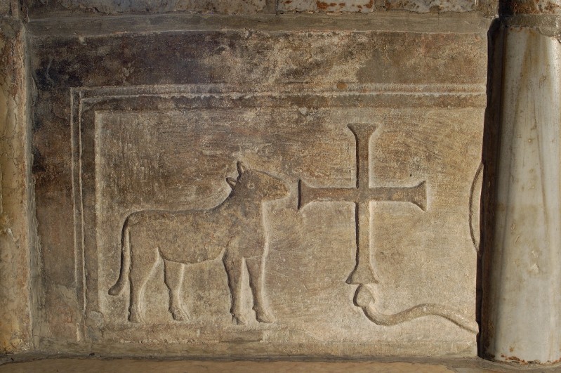 Ambito ravennate-bizantino sec. VI, Pluteo con agnello in rilievo