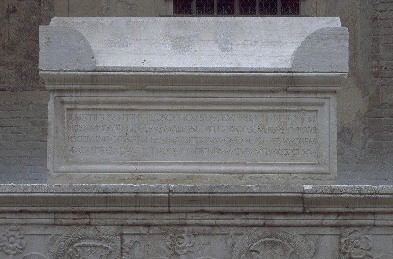 Bottega romagnola (1450), Sarcofago a cassa di Gemisto Pletone