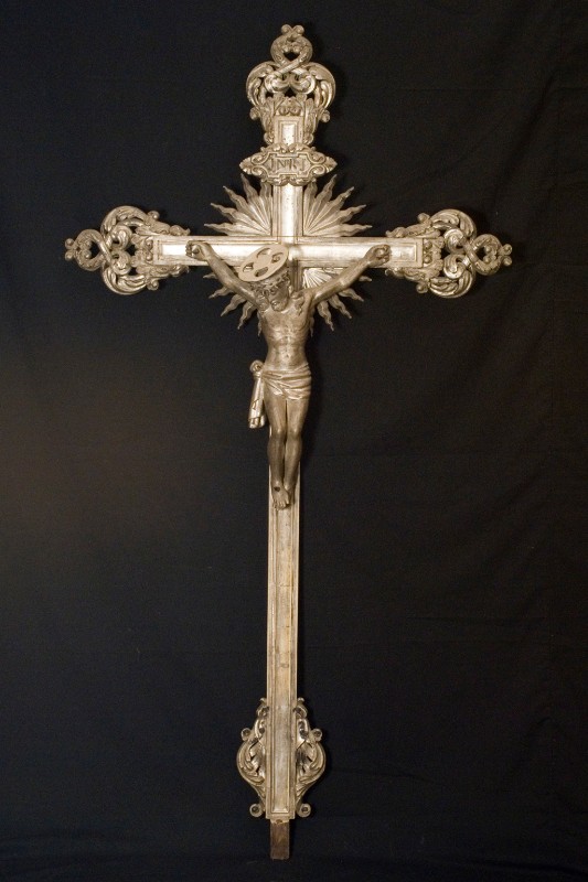 Bott. toscana sec. XVIII, Croce d'altare con terminali a volute e raggiera tonda