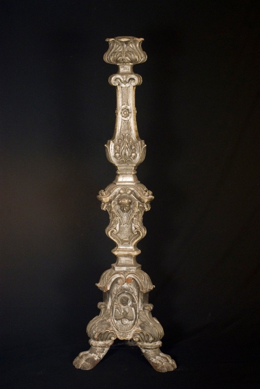 Bott. toscana sec. XVIII, Base di croce con tre santi in ovati alla base