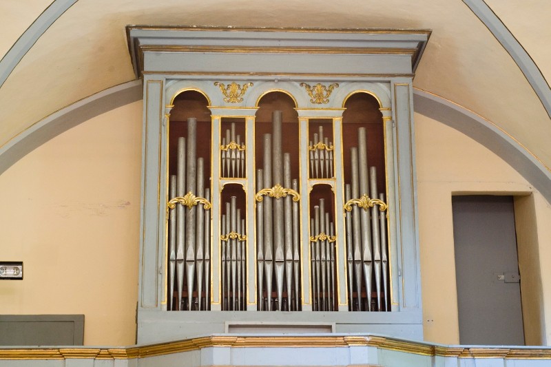 Ambito toscano sec. XVIII, Organo in legno dipinto e dorato a 270 canne