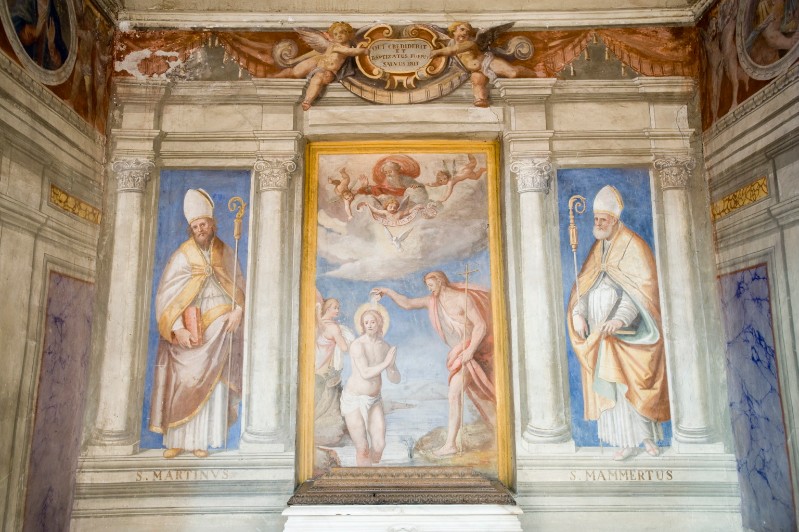 Bott. lucchese sec. XVIII-XIX, Finta architettura con Santi dipinto murale