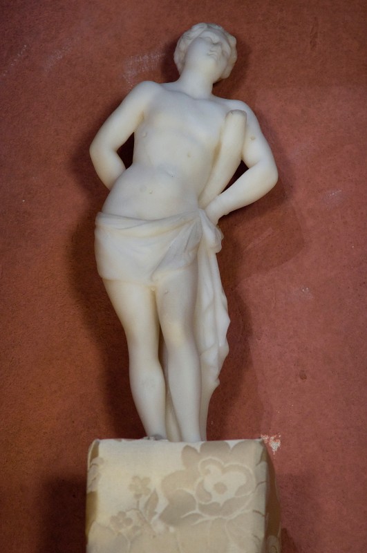 Bott. italiana sec. XIX, San Sebastiano statua in alabastro