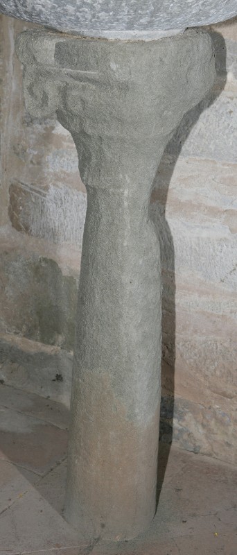 Ambito toscano secc. IX-X, Colonna in pietra arenaria