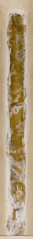 Bottega toscana secc. X-XI, Finestra in alabastro alta cm 140