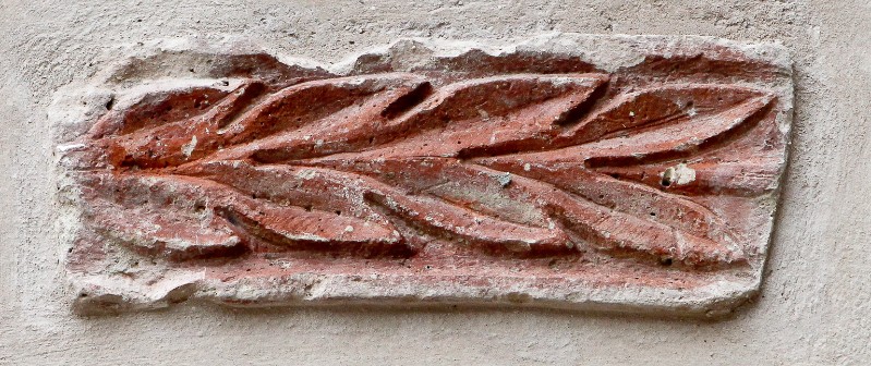Maestranze toscane sec. XII, Bassorilievo con foglie d'alloro