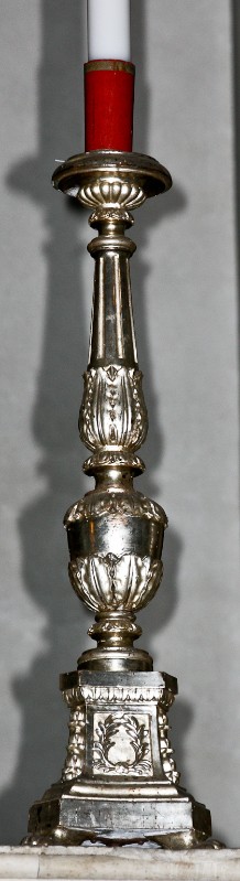 Bottega fiorentina sec. XVIII, Candeliere d'altare argentato medio 1/2