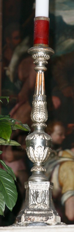 Bottega fiorentina sec. XVIII, Candeliere d'altare argentato piccolo 1/2