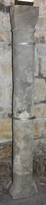 Maestranze toscane secc. XI-XII, Colonna di pietra