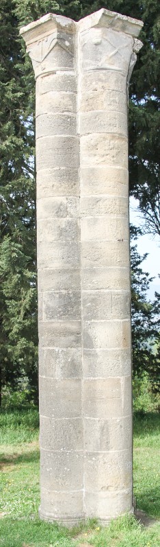 Maestranze toscane secc. V-VI, Pilastro cruciforme 2/4