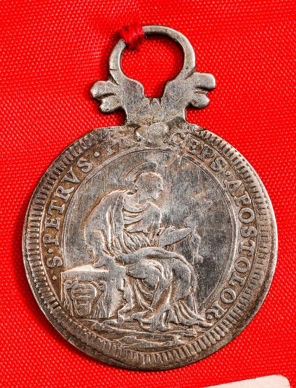 Ambito italiano (1714), Medaglia con stemma di papa Clemente XI