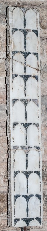 Maestranze toscane sec. XIII, Tarsia media in marmo bianco e verde