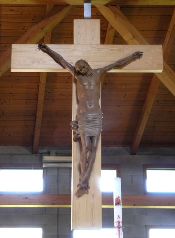 Cipolla Salvatore (1996), Crocifisso in gres su croce di legno