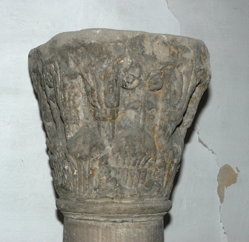 Ambito romano sec. II, Capitello