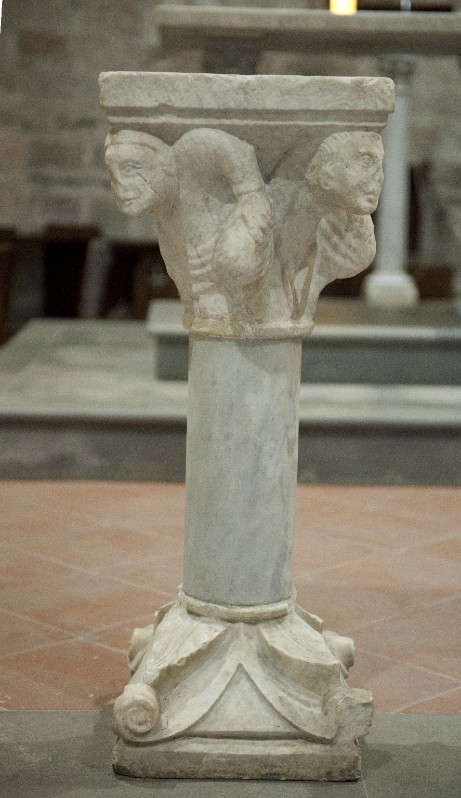 Bottega toscana sec. XIII, Colonna